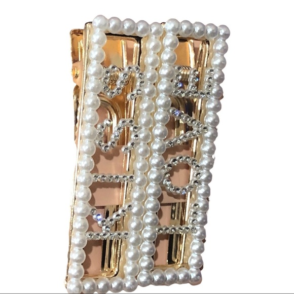 4piece-pearls & gems monogrammed glitter hair clips LOVE & KISS-mix n match FREE - Picture 5 of 12